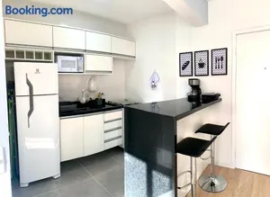 Image of 505 - Apartamento Lindo, amplo e decorado, mobiliario moderno, cozinha completa com utensílios , Excelente vista da cidade e localização privelegiada no bairro Bigorrilho proxímo de shopping e parques