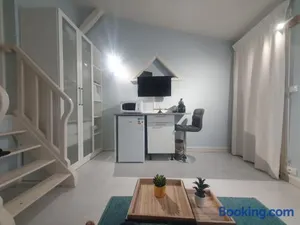 Image of La petite chambre bleue