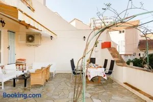 Image of Little Garden YourHostHelper