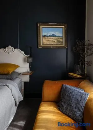 Image of Luxury river cottage, gateway to the East Coast