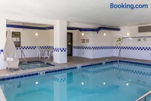 Image of Quality Inn & Suites Vail Valley