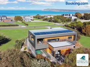 Image of Eagles Watch - Ocean Views - Linen Included