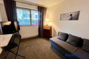 Image of Bright apartment near Parc des Princes