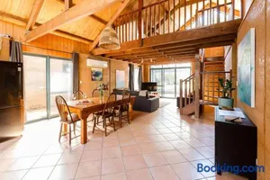 Image of Beachy Sleeps! Eco Friendly Family Retreat