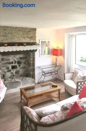 Image of Charmante Maison à Huelgoat avec Terrasse et Jardin