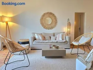 Image of La Madrague - Neuf avec grande terrasse, parking à 3min de la plage - BY AURAconciergerie