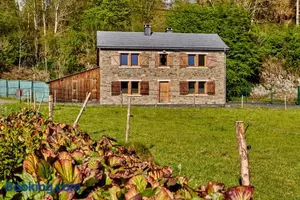 Image of Le Rocher Du Lac