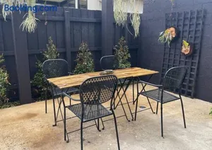 Image of Stunning Townhouse - 12 min CBD