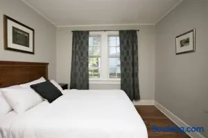 Image of Lovely on Lorick-USC, Jackson, Pets, Wifi