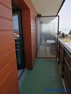 Image of Le balcon des Memises