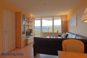 Image of Apartment 452