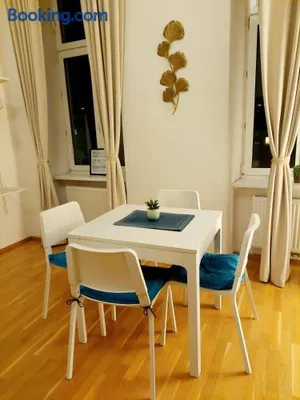 Image of Cozy Vienna City Apartment 40m2 in central & beautiful family area right at subway & park