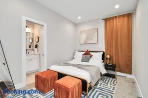 Image of Newly Built & Gated 2 Story Gem in Houston Heights near Airport