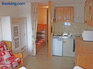 Image of Studio rénové, style montagne, pied des pistes, balcon exposé sud, pour 4 personnes à La Rosière - FR-1-398-557