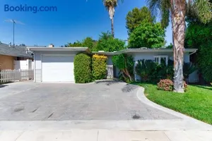 Image of Woodland Hills Charmer