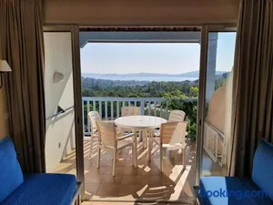 Image of Appartement 4 ou 5 pers Vue Mer Climatisé Golfe de St Tropez Grimaud Les Restanques