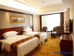 Image of Vienna International Hotel Shanghai Hongqiao Airport Convention and Exhibition Center Huaxu Highway