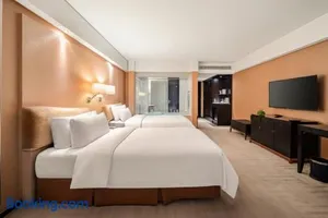 Image of The Lakeview Hotel