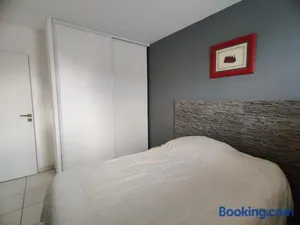 Image of Le Village 76 m2 Climatisation 1er arrondissement gare à pied box parking possible
