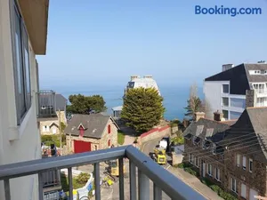 Image of Appartement rénové centre Perros-Guirec avec balcon proche plage - FR-1-368-347