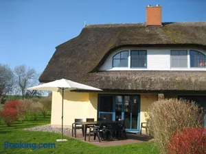 Image of Komfortables Reetdachferienhaus Hasel 1
