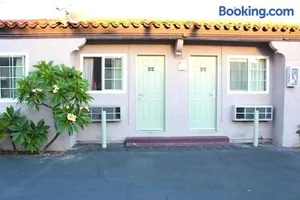 Image of Beacon Motel