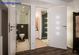 Image of Quiet Courtyard Apartment (KB6)