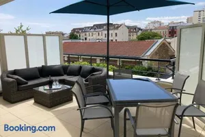 Image of Very nice and quiet 42 m in Suresnes with parking