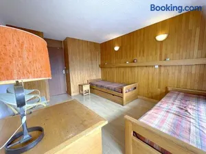 Image of Appartement 6 pers aux Menuires - Quartier Brelin - Balcon sud, ski au pied, accès 3 Vallées - FR-1-452-207