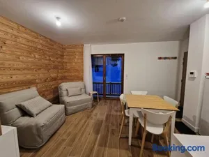 Image of Résidence Varsea - Studio récent 3 lits avec balcon sud MAE-0021
