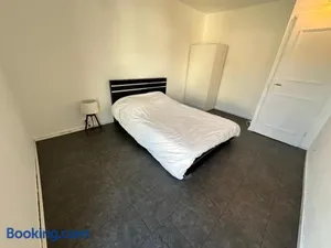 Image of Maison individuelle à 8 minutes d'Ouistreham, quartier calme, transports en commun Tram & Bus, commerces de proximités