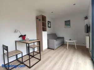 Image of La cabane au fond du jardin - 300m de la plage