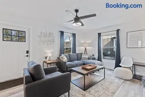 Image of SUPERB 3 Bedroom Home with Game Room!!! Close to Downtown - Sleeps 6