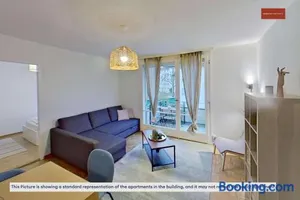 Image of Charming Retreat, Direct Trams to City