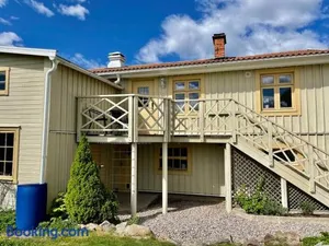 Image of Charmigt sekelskifteshus med närhet till det mesta