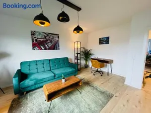 Image of modern * zentral * Netflix * Arbeitsplatz