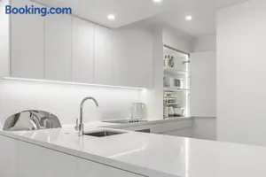 Image of HOWARD 11-7 Noosa River at your doorstep