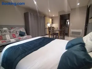 Image of Latre frères Location