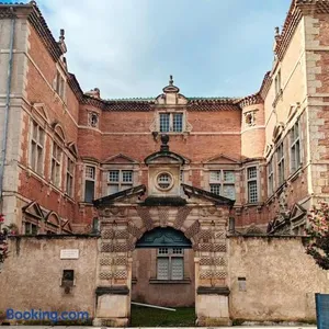 Image of Appartement Bulle d'antan en cœur de ville - Monument classé historique - Grand Jaccuzi