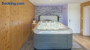 Image of Les Suites du Jardin 5 - Eden - Jacuzzi Privatif