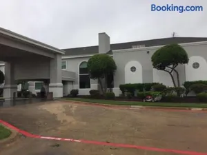 Image of Studio 6 Burleson