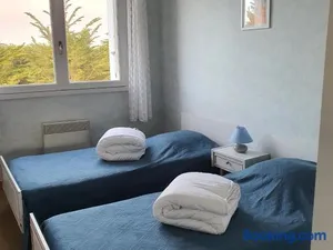 Image of Appartement lumineux face aux dunes - 2 chambres, balcon, parking - 15 min de Saint-Jean-de-Monts - FR-1-540-205
