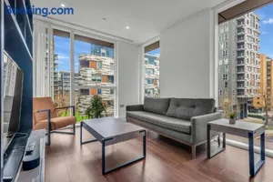 Image of Modern 01 & 02 Bed Apartment in Canary Wharf