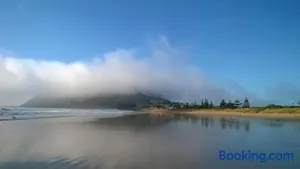 Image of @ the beach & not quite @ the beach Holiday Cottages - Stanley