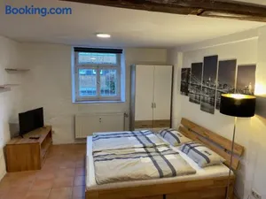 Image of 4 Betten in 3-Zimmer-Wohnung mit WLAN TV und Garten