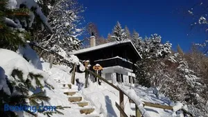 Image of Charming chalet with panoramic view and private parking in Gruyère