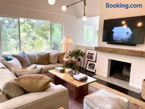 Image of Zen Treehouse Retreat-Great Views & Peaceful Decks