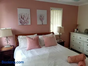 Image of Tingalpa Townhouse Treat