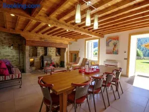 Image of Gîte de charme avec cheminée, jardin et espaces détente - idéal famille et amis, draps fournis - FR-1-496-44