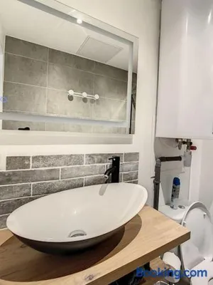 Image of STUDIO GARE AMIENS TOUT ÉQUIPÉ NETFLIX WIFI 2PERS